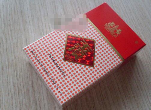 喜欢抽外烟的明星